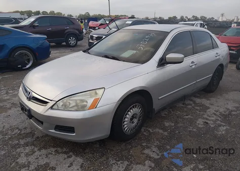 2007 Honda Accord 2.4 Lx z USA, uszkodzony, nr VIN 3HGCM56467G709791